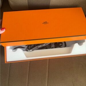 100% Authentic Hermes Pocket Belt Box set